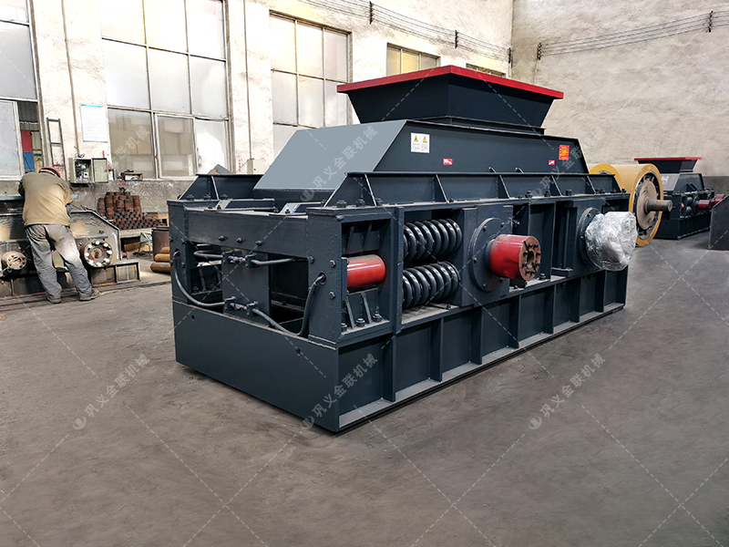 鵝卵石對輥破碎機介紹，為什么選擇金聯(lián)機械？