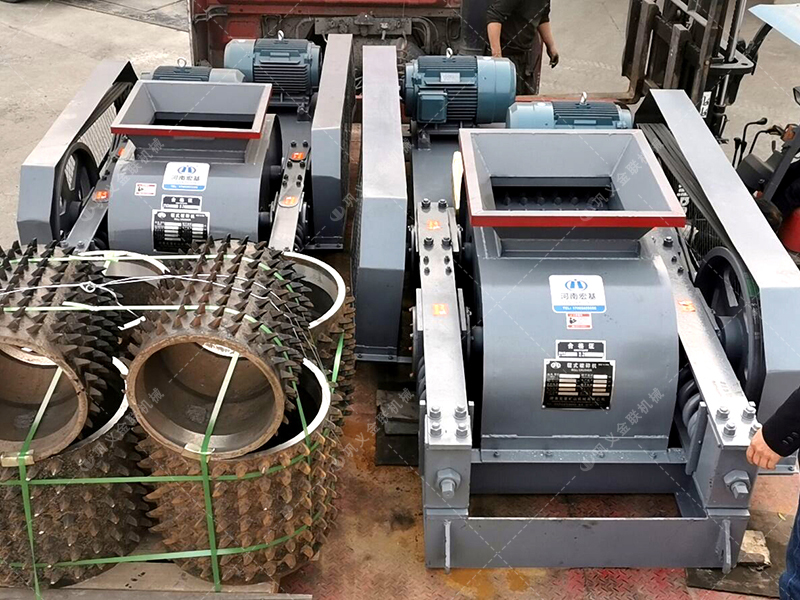 破碎石膏原礦料的雙齒輥破碎機(jī)廠家如何選擇？